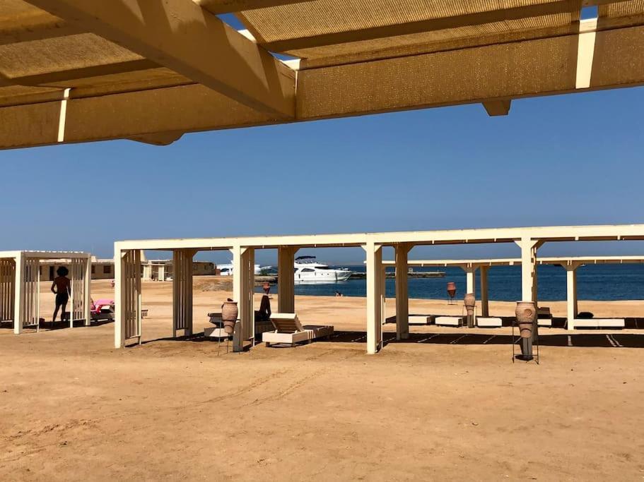 Luxury 1br With Amazing Sea View Al-hambra Appartement